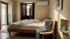 Dormir nu: 10 benefícios reais para um sono mais fresco e profundo